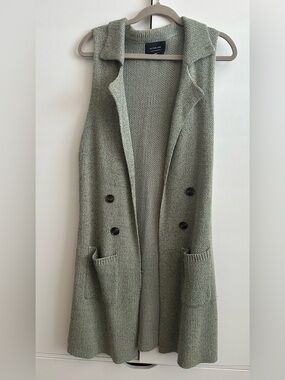 Active USA Olive Knit Sleeveless Cardigan Vest with Pockets